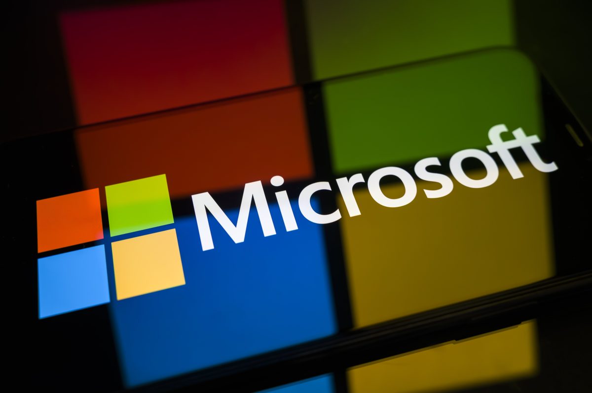Microsoft official email address weaponized for phishing attacks
