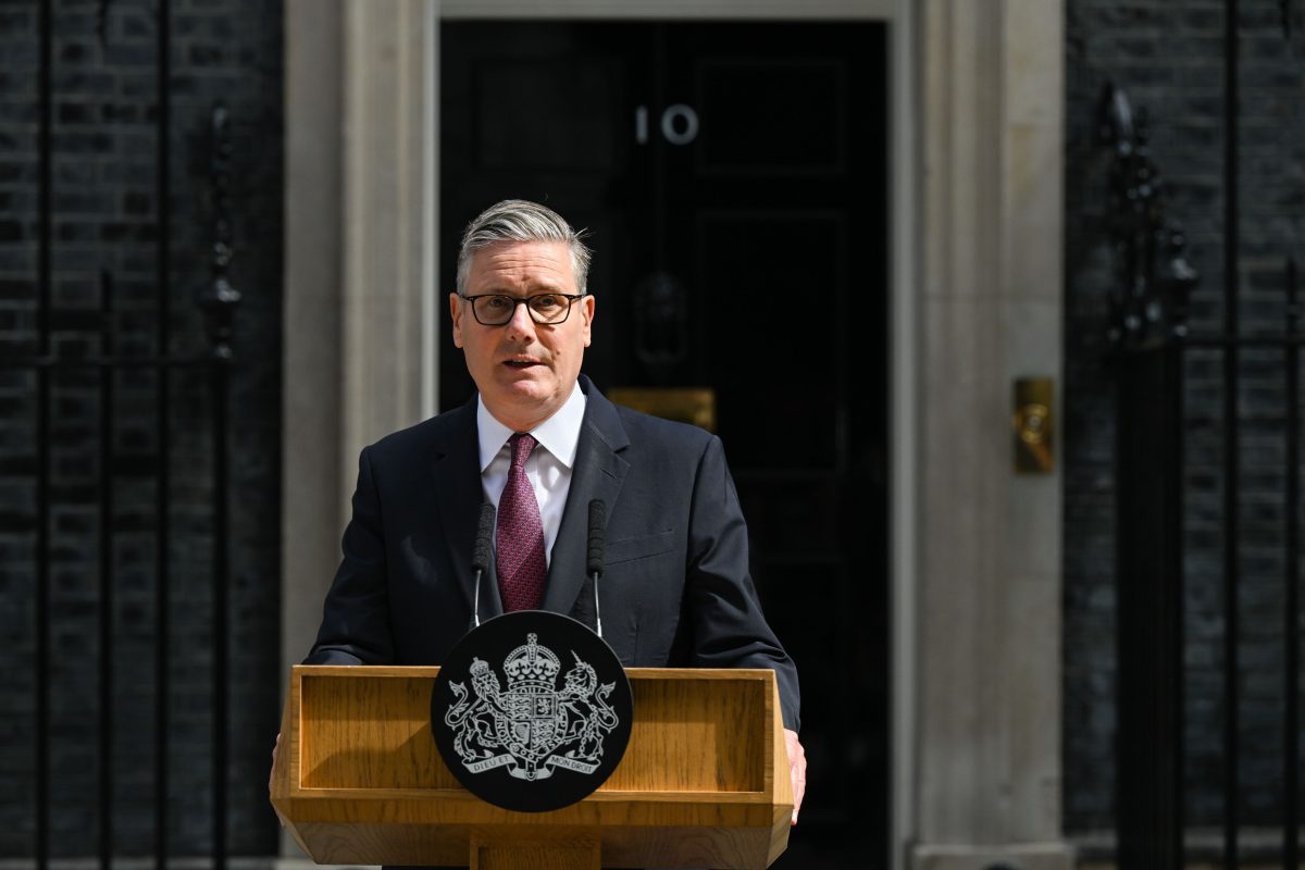 Keir Starmer Resigns as UK Prime Minister Marking Sixth Leadership Change in a Decade